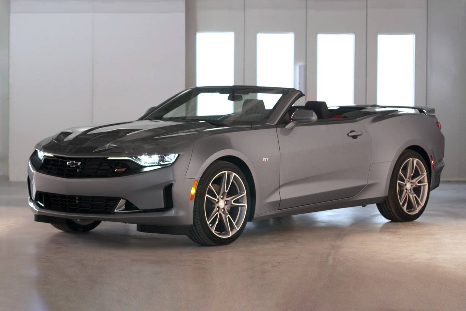 Chevrolet Camaro SS - Xe thể thao cơ bắp đậm chất Mỹ.