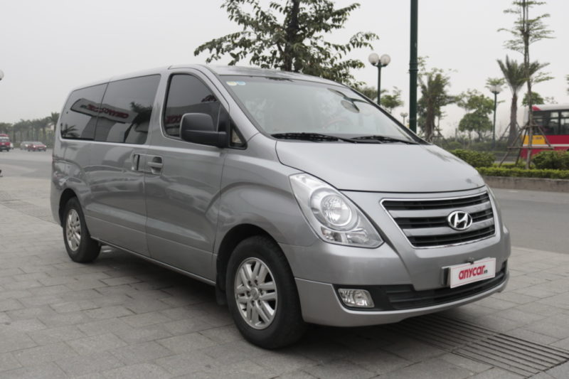Hyundai Starex là mẫu xe ô tô 9 chỗ được ưa chuộng tại Việt Nam